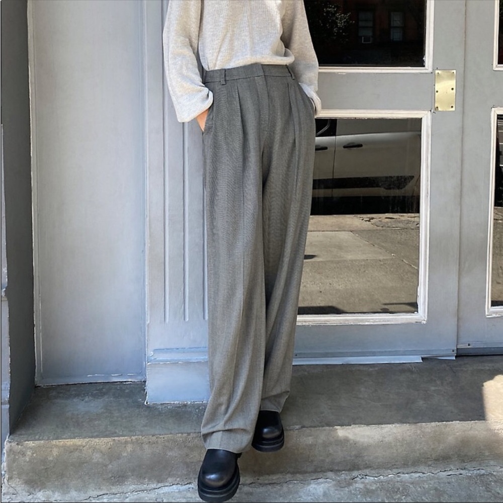ISO Aritzia Babaton Cascade Pant